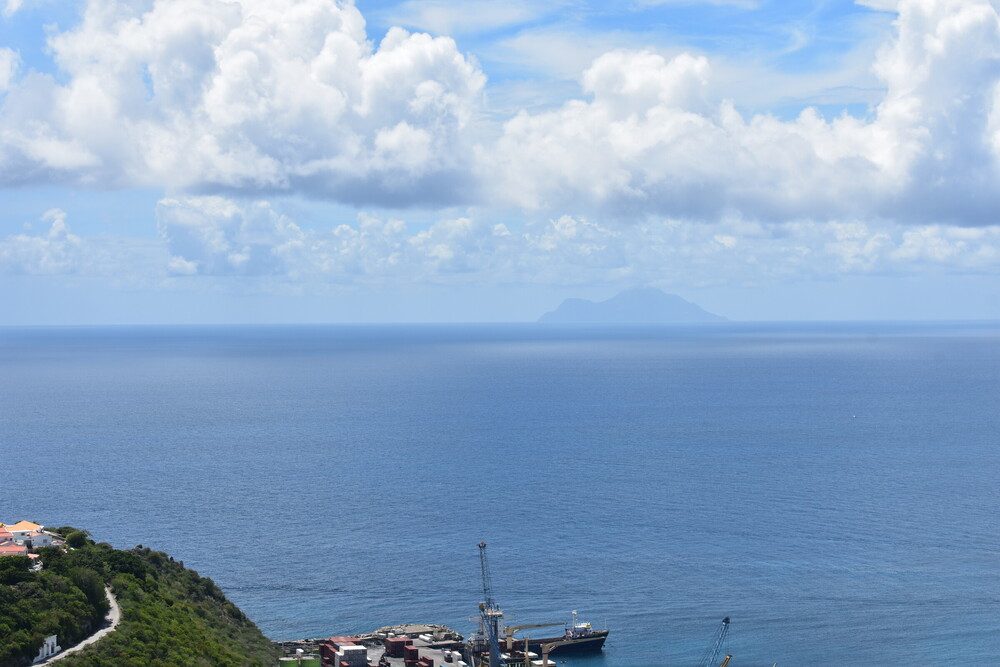 Open sea to the horizon